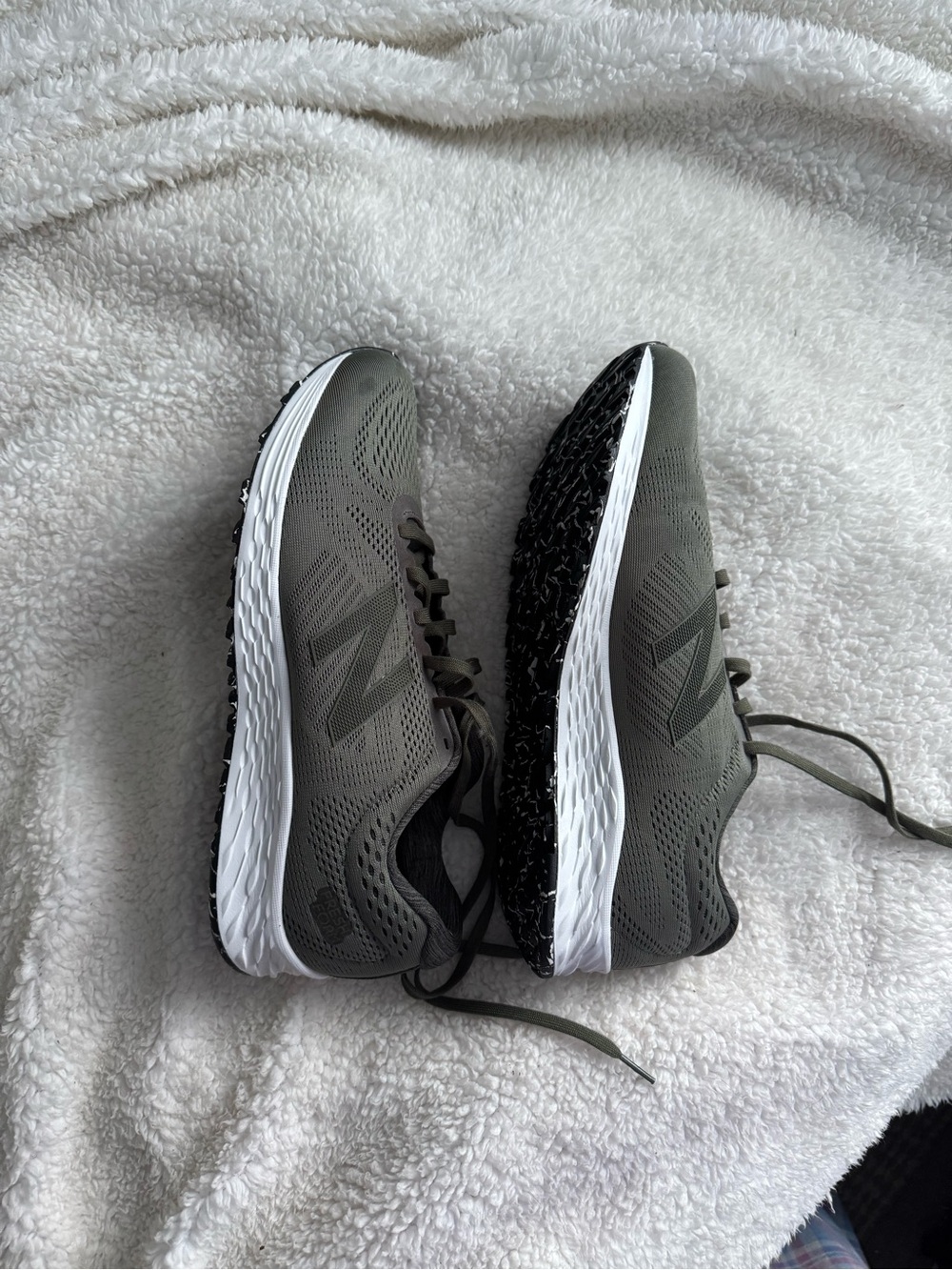 New Balance Men's Athletic Sneakers - Olive Green - Picture 5 of 7